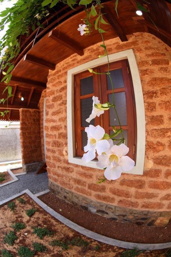 Sky View Cabin Unawatuna Exteriör bild