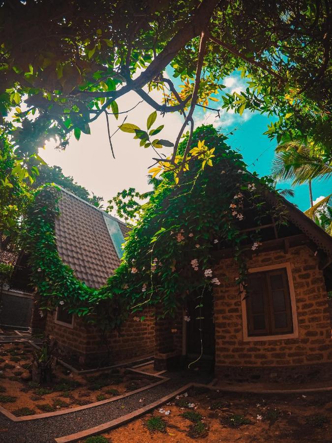 Sky View Cabin Unawatuna Exteriör bild